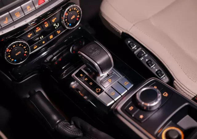 MERCEDES-BENZ Klasa G AMG 63