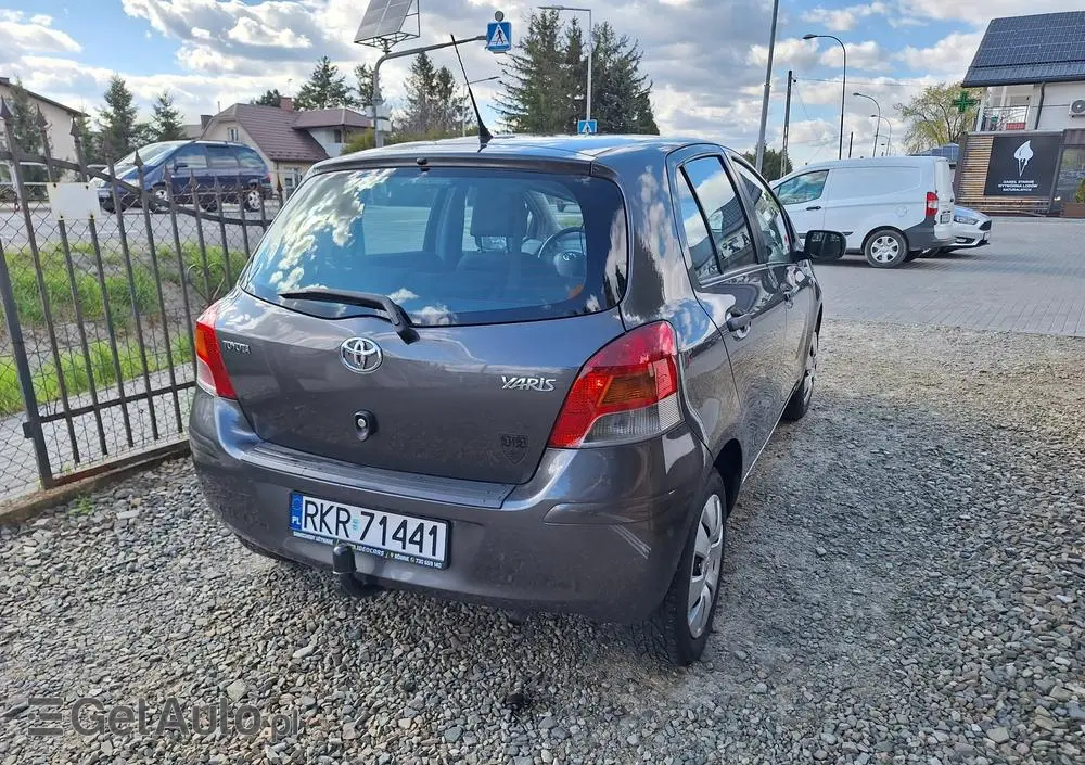 TOYOTA Yaris 1.0 VVT-i Life