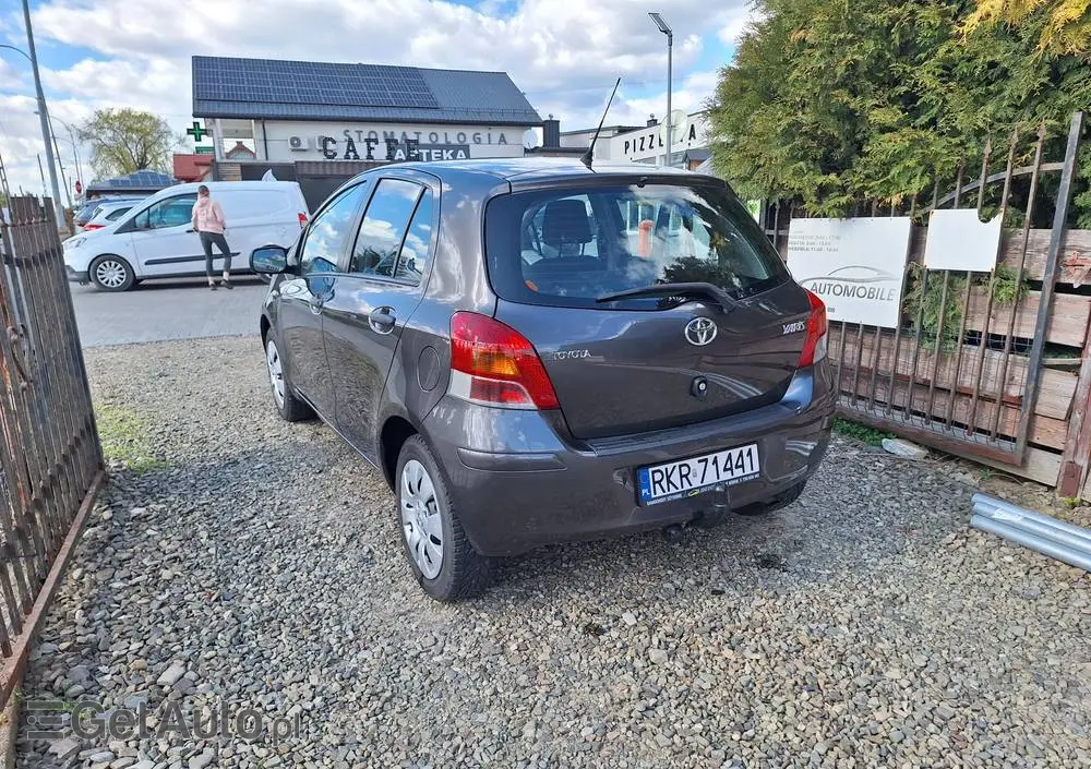 TOYOTA Yaris 1.0 VVT-i Life