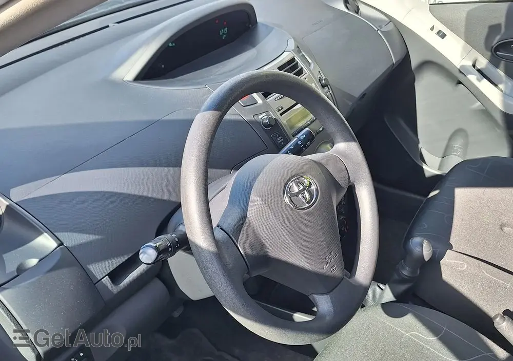 TOYOTA Yaris 1.0 VVT-i Life
