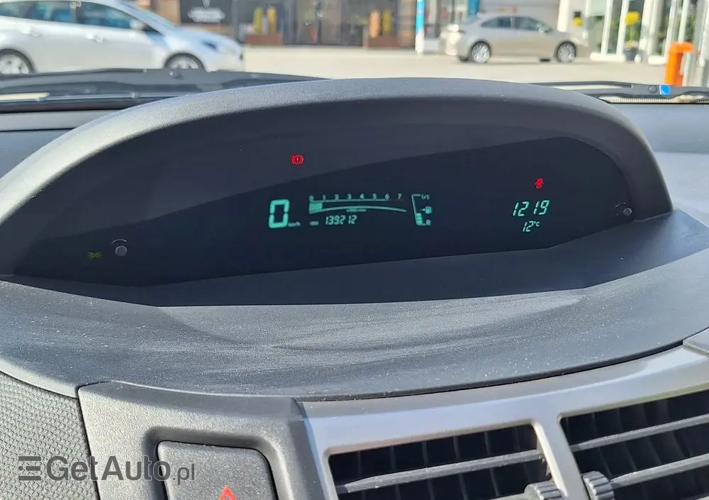 TOYOTA Yaris 1.0 VVT-i Life