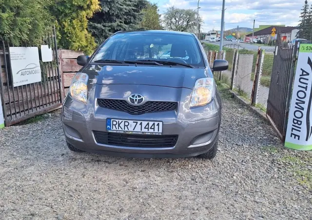TOYOTA Yaris 1.0 VVT-i Life
