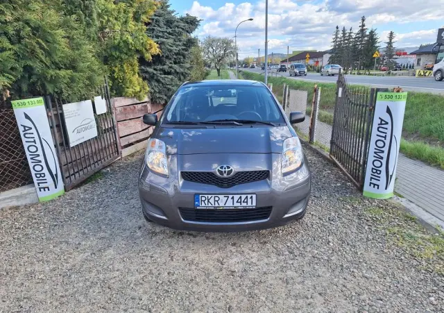 TOYOTA Yaris 1.0 VVT-i Life