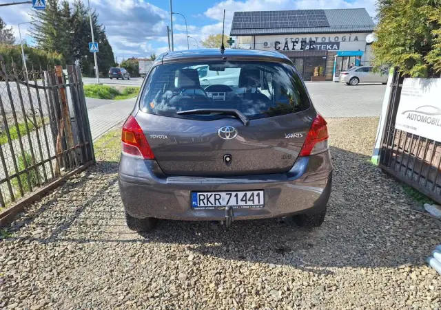 TOYOTA Yaris 1.0 VVT-i Life