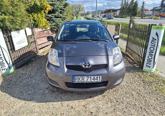 TOYOTA Yaris 1.0 VVT-i Life