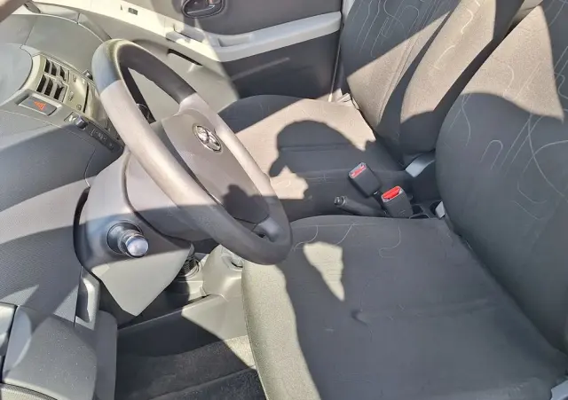 TOYOTA Yaris 1.0 VVT-i Life