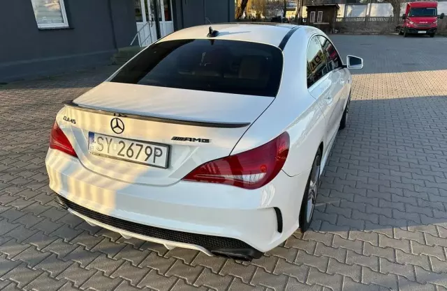 MERCEDES-BENZ CLA 