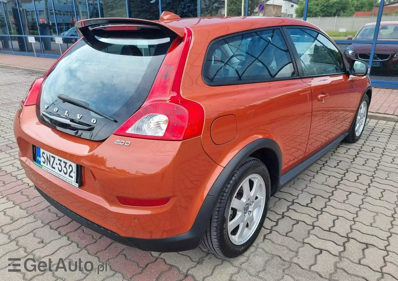 VOLVO C30 