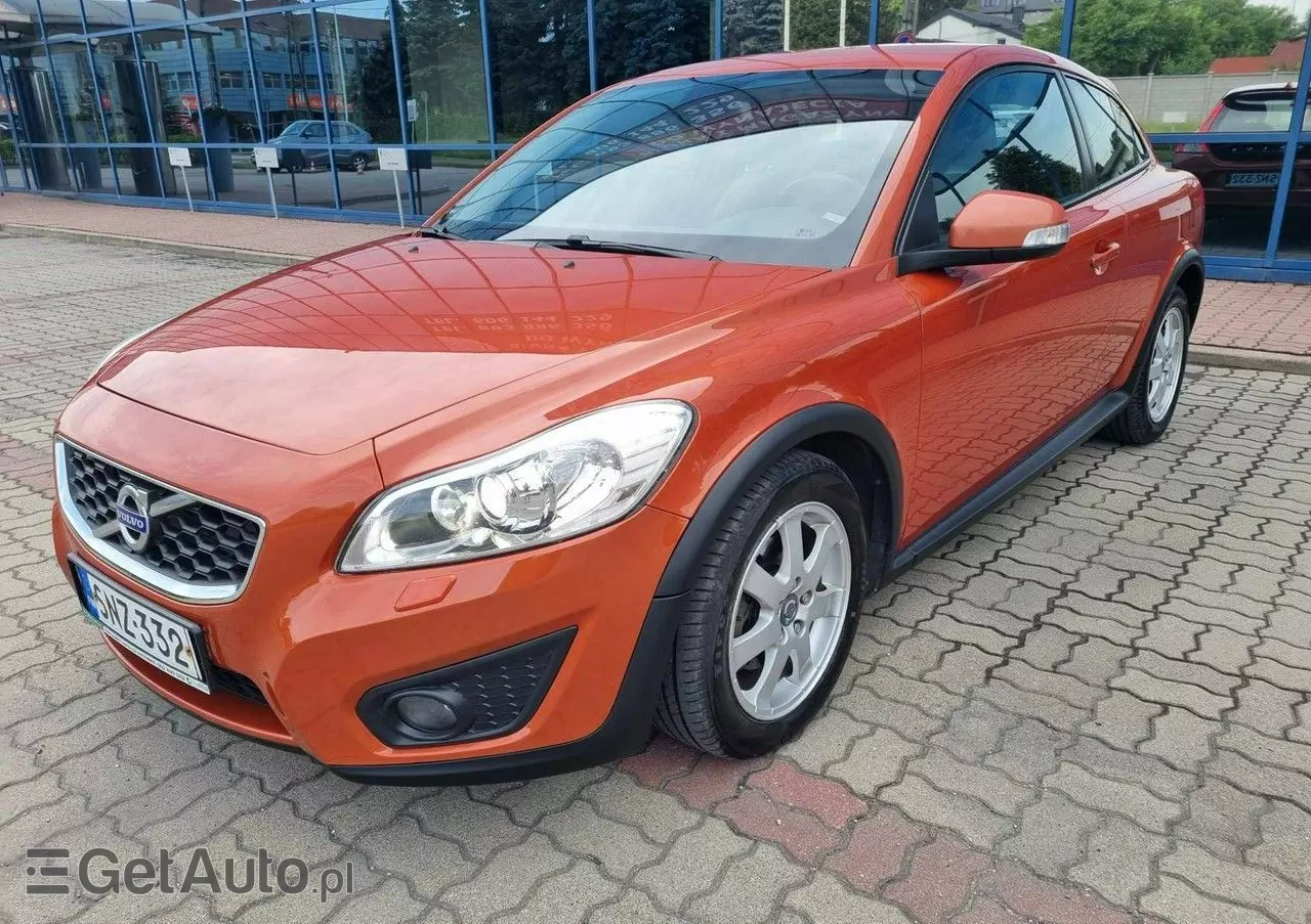 VOLVO C30 