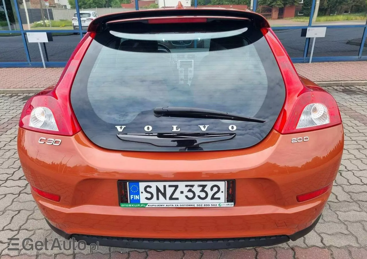 VOLVO C30 