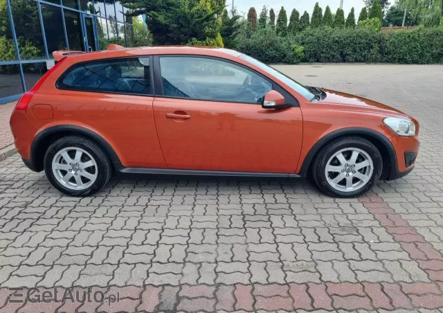 VOLVO C30 