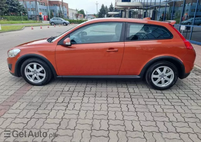 VOLVO C30 