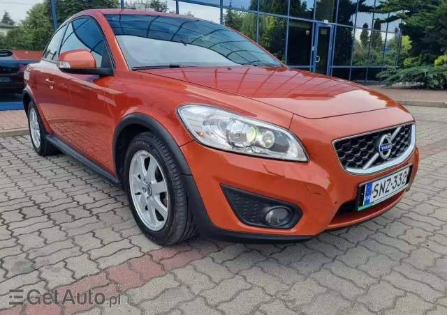 VOLVO C30 
