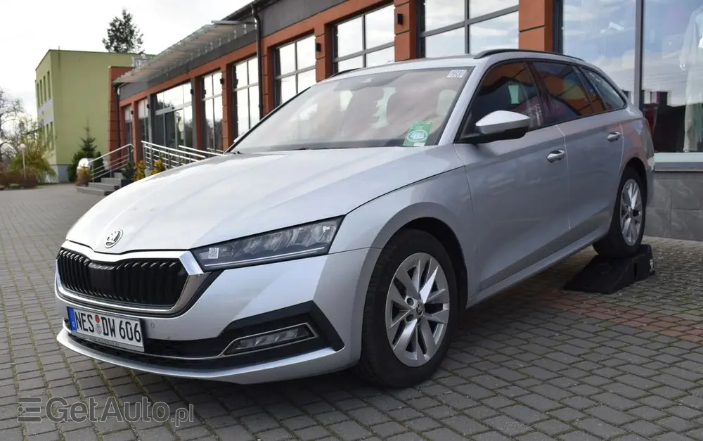 SKODA Octavia 2.0 TDI First Edition