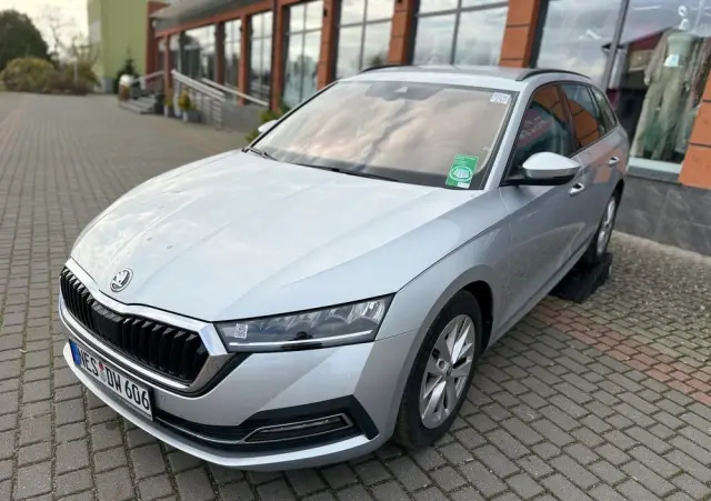SKODA Octavia 2.0 TDI First Edition