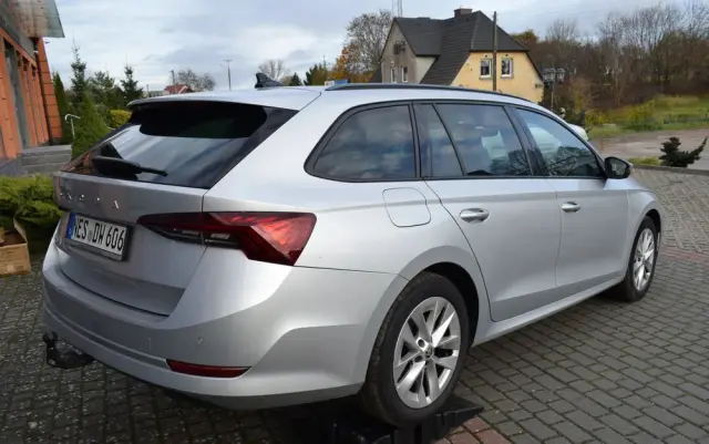SKODA Octavia 2.0 TDI First Edition