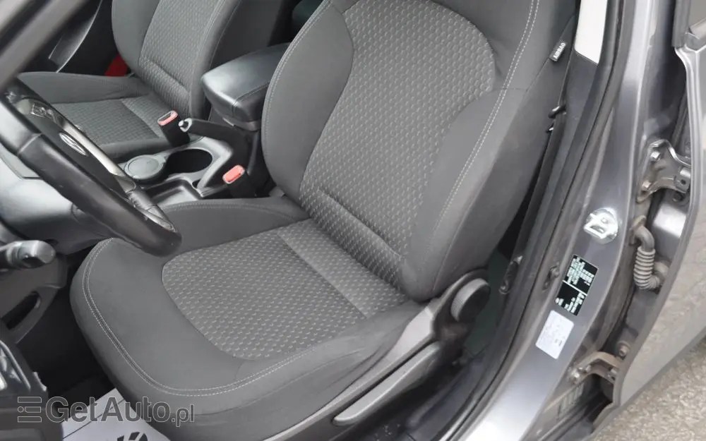 HYUNDAI Ix35 1.6 2WD Fifa World Cup Edition