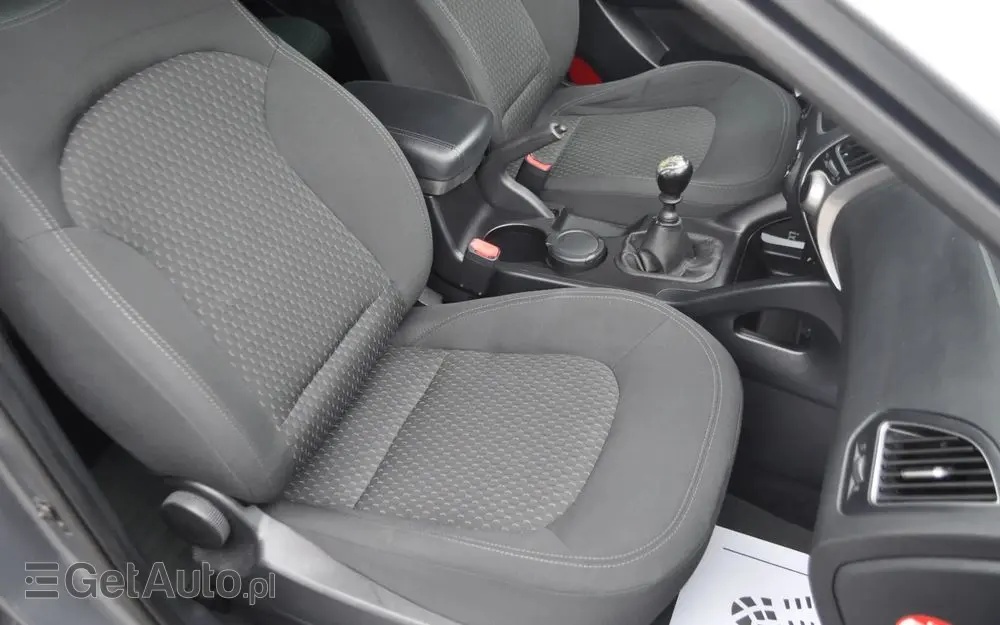 HYUNDAI Ix35 1.6 2WD Fifa World Cup Edition