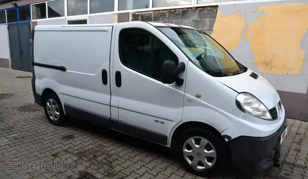 RENAULT Trafic 