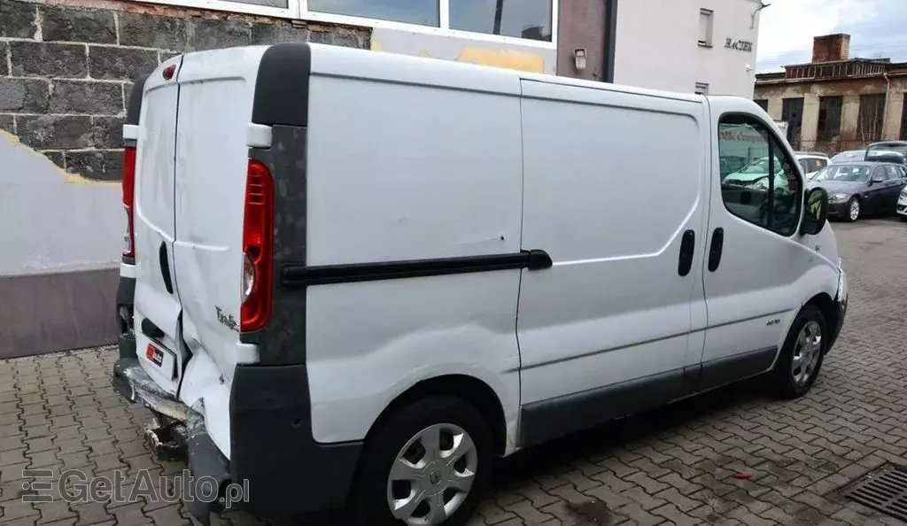 RENAULT Trafic 