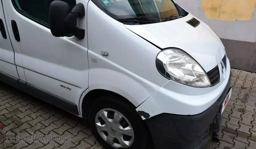 RENAULT Trafic 