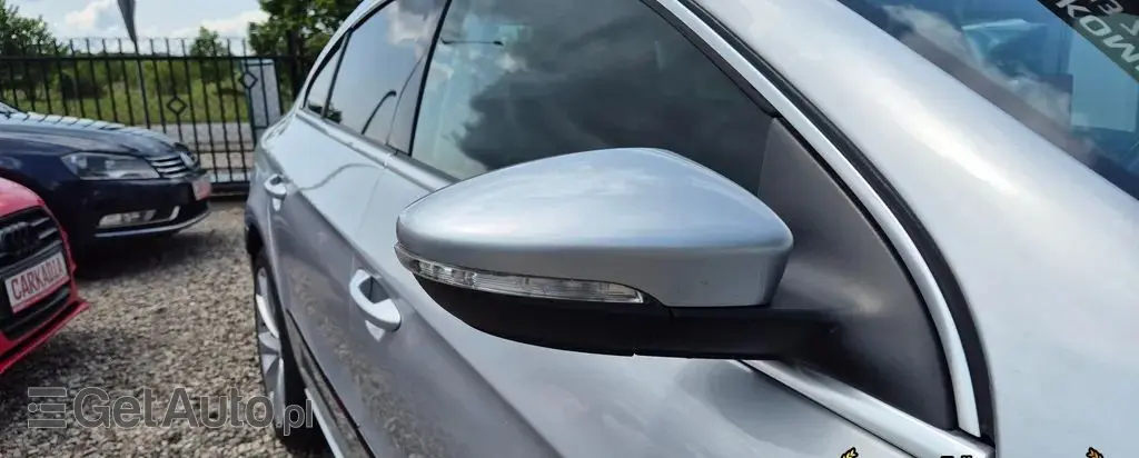 VOLKSWAGEN Passat CC 