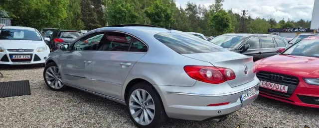 VOLKSWAGEN Passat CC 