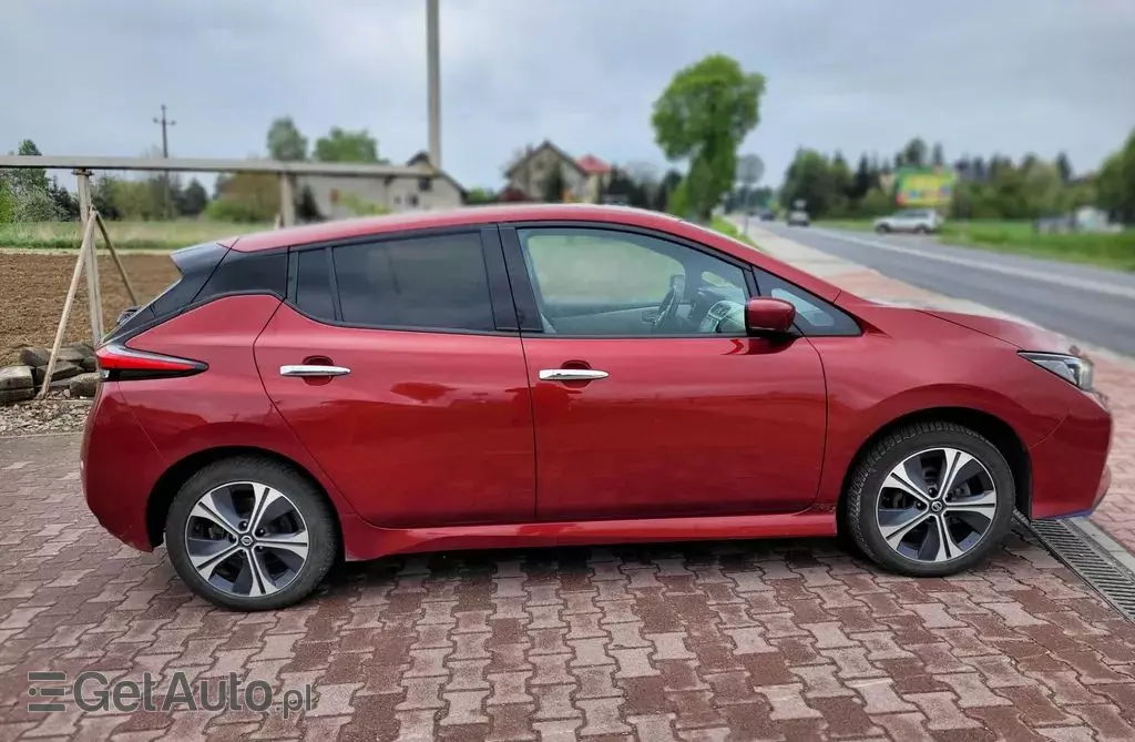 NISSAN Leaf E+ 62 kWh (218 KM)