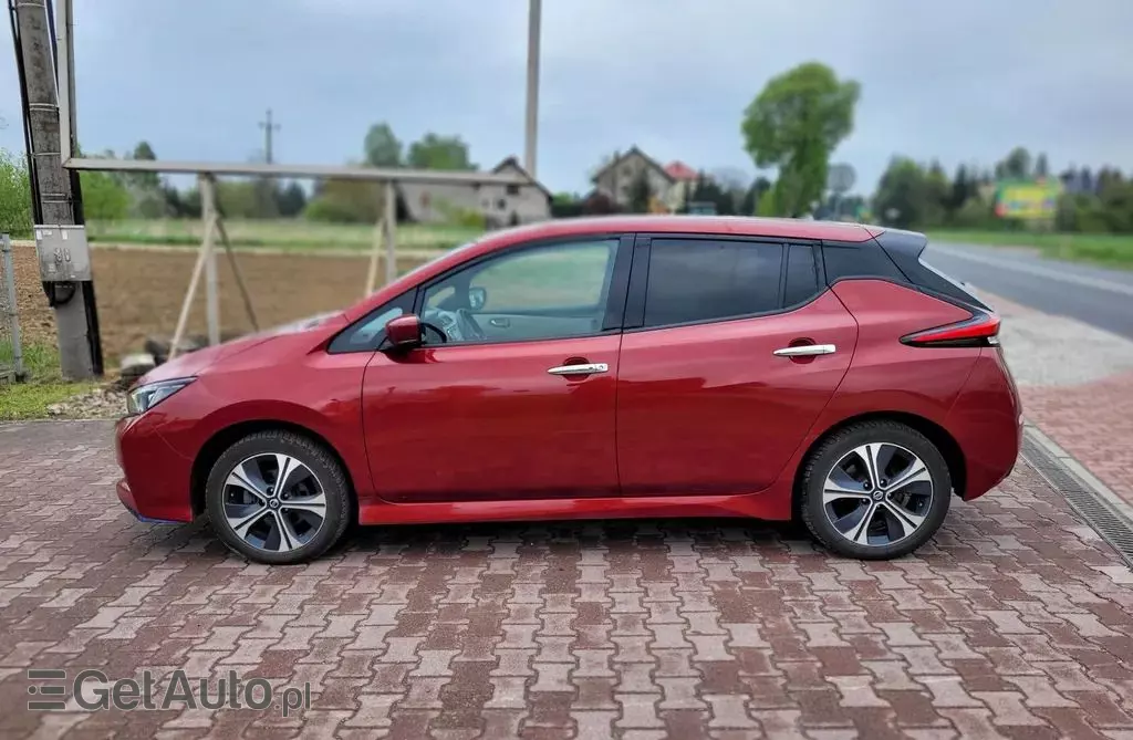 NISSAN Leaf E+ 62 kWh (218 KM)