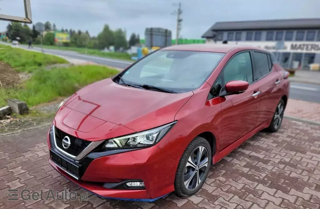 NISSAN Leaf E+ 62 kWh (218 KM)