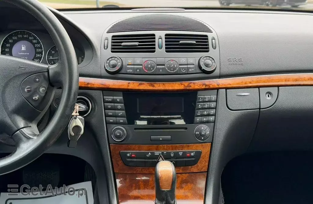 MERCEDES-BENZ Klasa E 