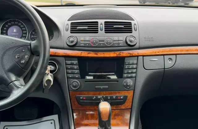 MERCEDES-BENZ Klasa E 