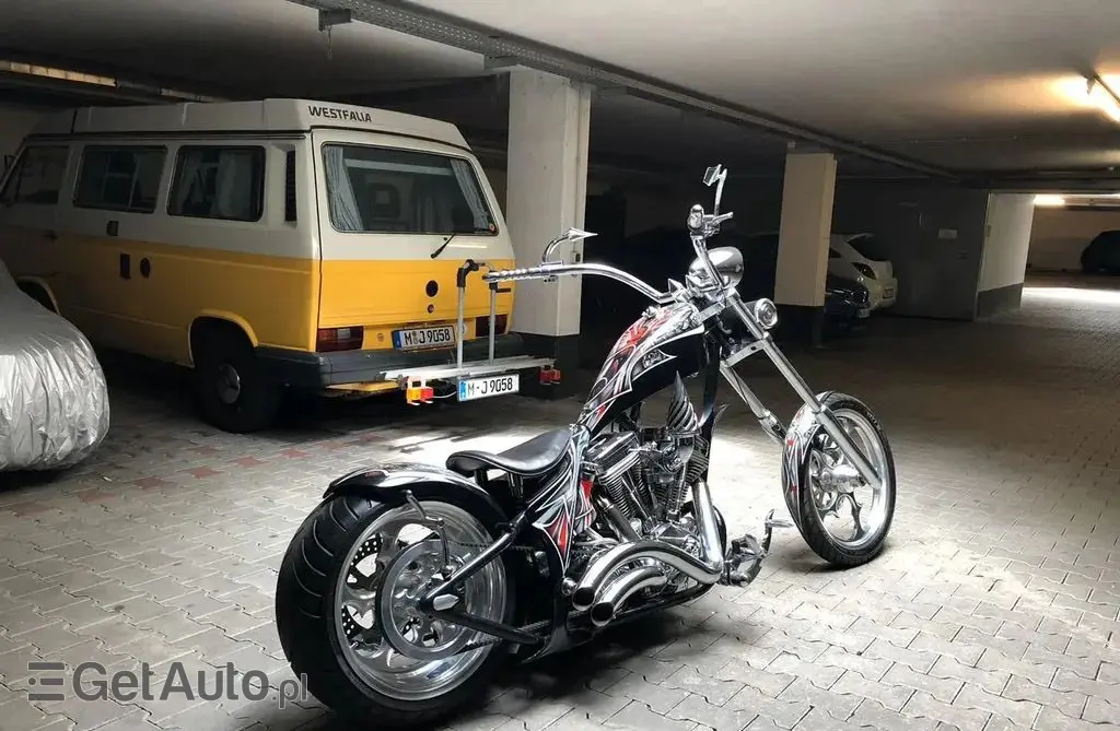 HARLEY-DAVIDSON Custom 