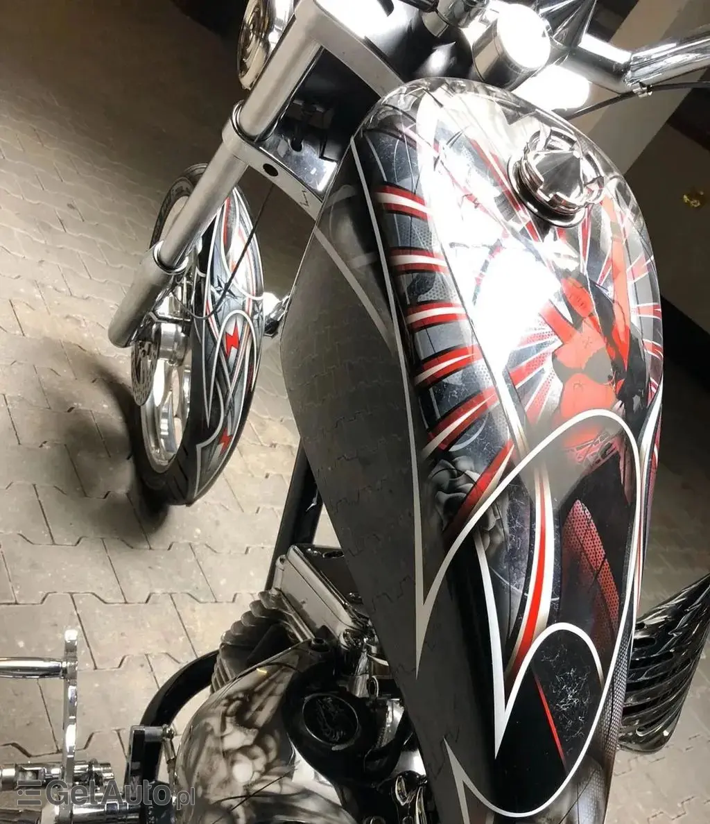 HARLEY-DAVIDSON Custom 