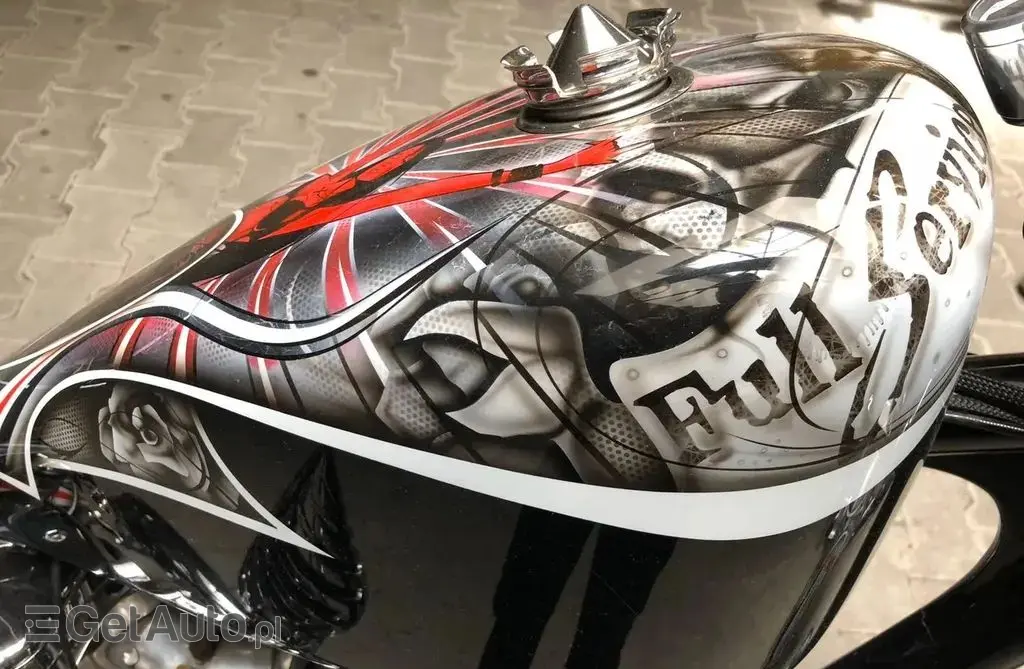 HARLEY-DAVIDSON Custom 