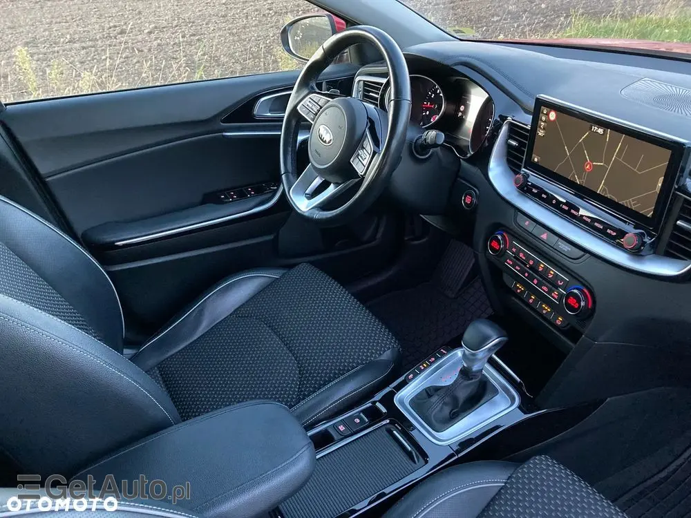 KIA XCeed 1.5 T-GDI Business Line DCT