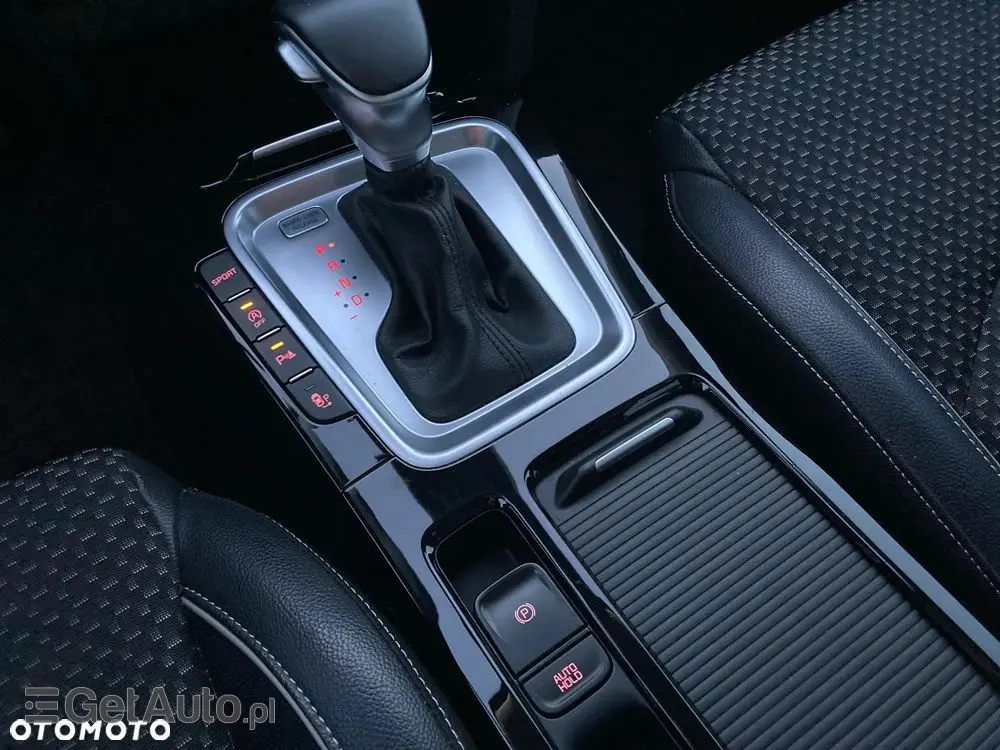 KIA XCeed 1.5 T-GDI Business Line DCT