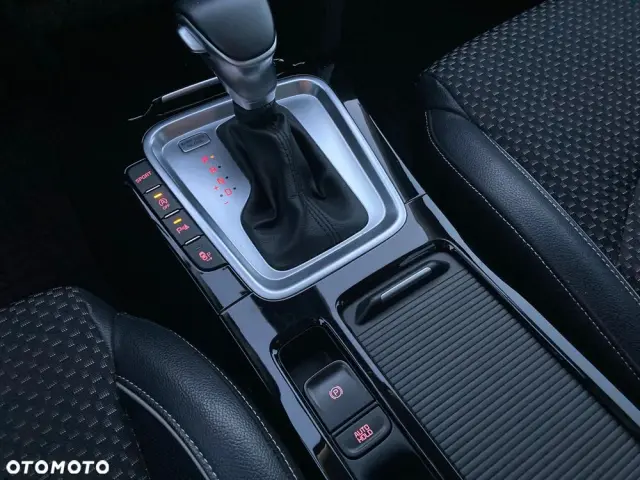 KIA XCeed 1.5 T-GDI Business Line DCT