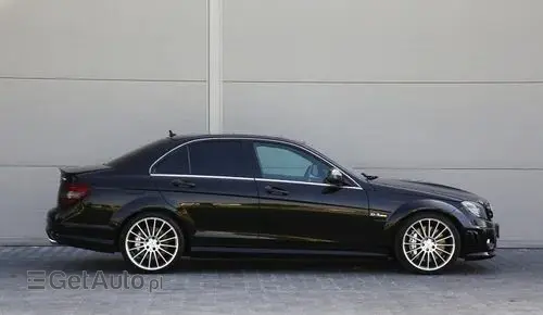 MERCEDES-BENZ Klasa C 63 AMG Performance