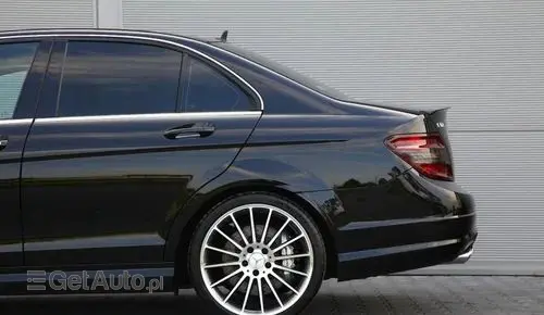 MERCEDES-BENZ Klasa C 63 AMG Performance