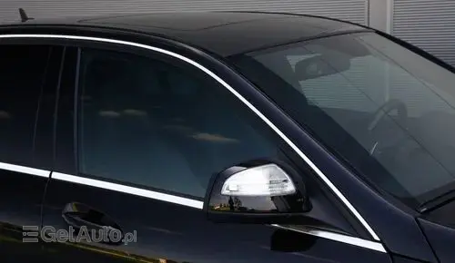 MERCEDES-BENZ Klasa C 63 AMG Performance