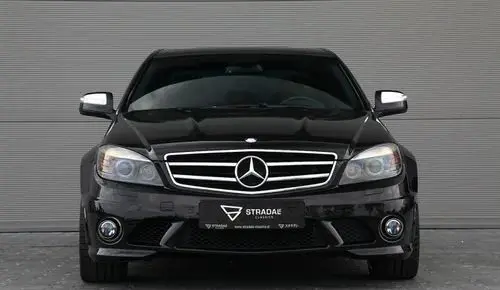 MERCEDES-BENZ Klasa C 63 AMG Performance