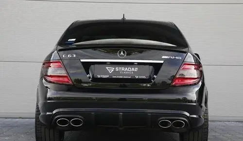 MERCEDES-BENZ Klasa C 63 AMG Performance