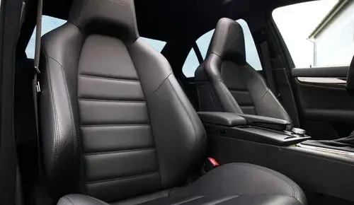 MERCEDES-BENZ Klasa C 63 AMG Performance