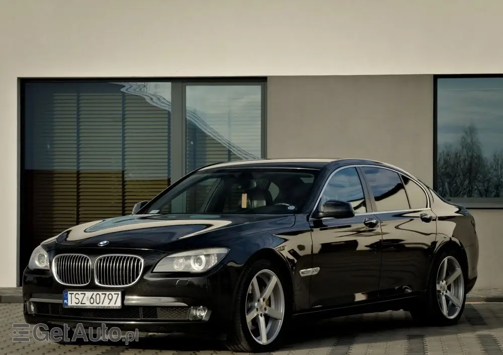 BMW Seria 7 740d
