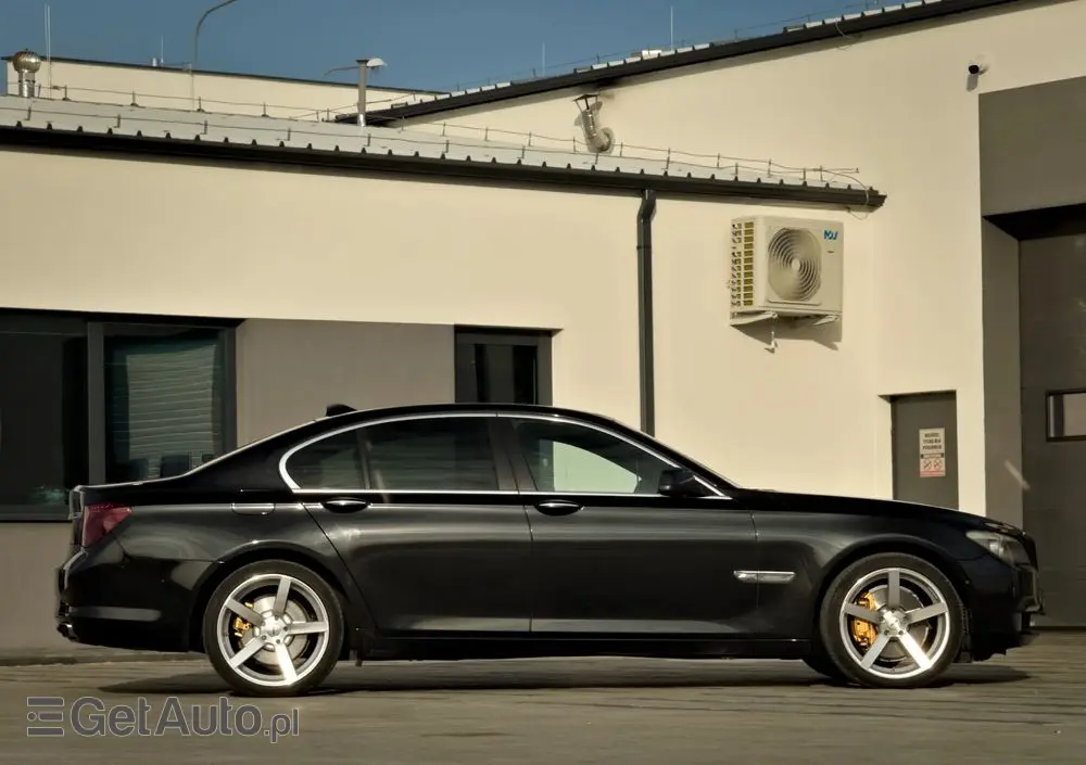 BMW Seria 7 740d