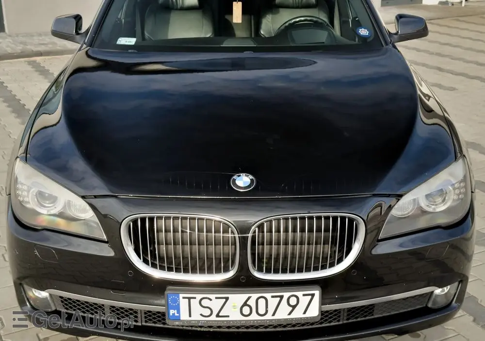 BMW Seria 7 740d