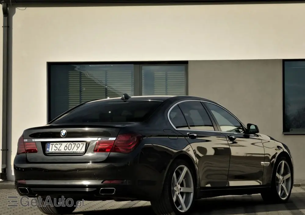 BMW Seria 7 740d