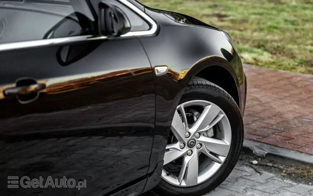 OPEL Astra 1.4 Turbo Edition Sport