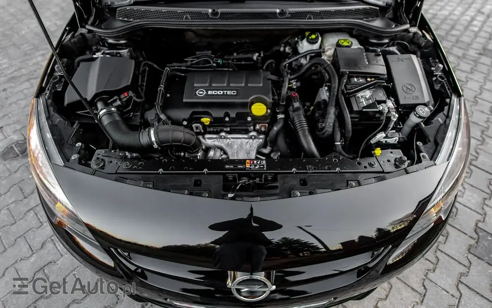 OPEL Astra 1.4 Turbo Edition Sport